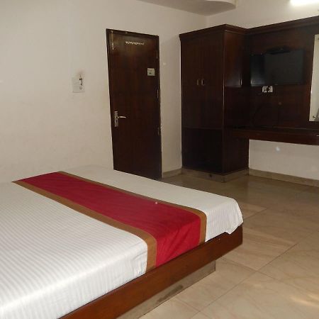 White House Tourist Lodge New Delhi Exterior foto