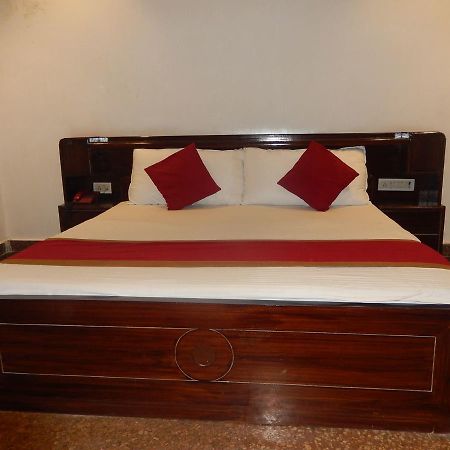 White House Tourist Lodge New Delhi Exterior foto